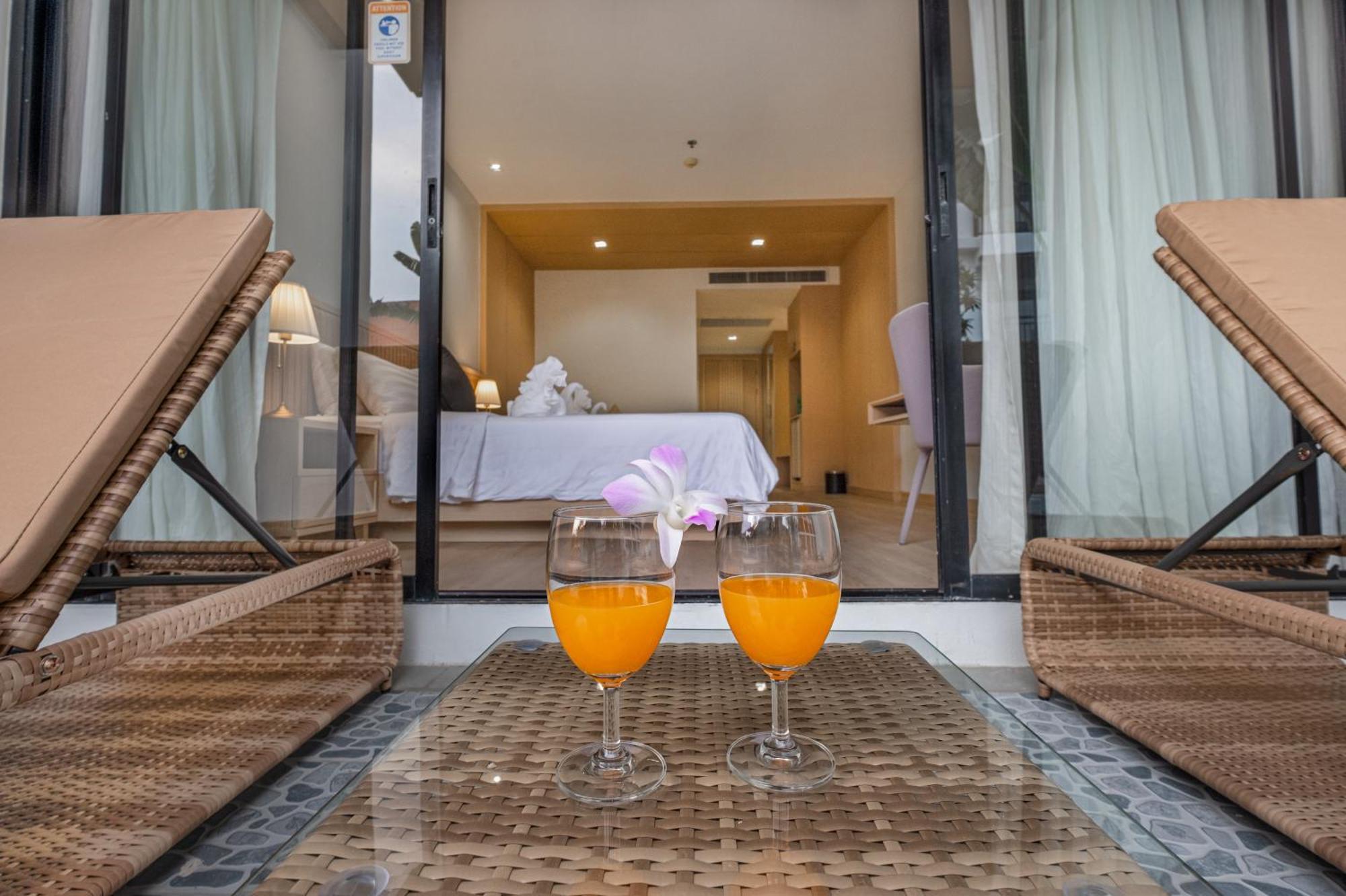 Estella Phuket Mai Khao Beach Resort Buitenkant foto