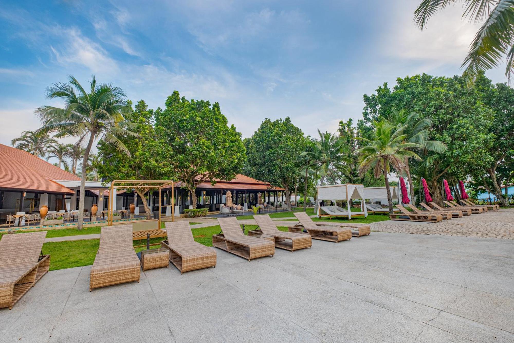 Estella Phuket Mai Khao Beach Resort Buitenkant foto